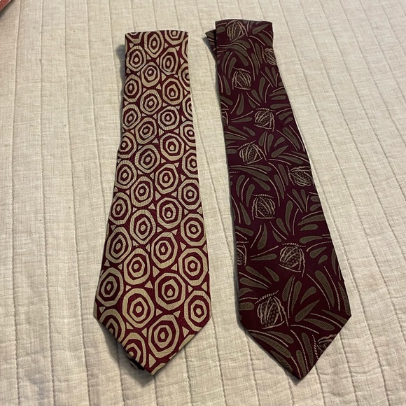 Pre-loved Vintage Giorgio Armani 100% Silk Men’s ties 👔 - Picture 1 of 3